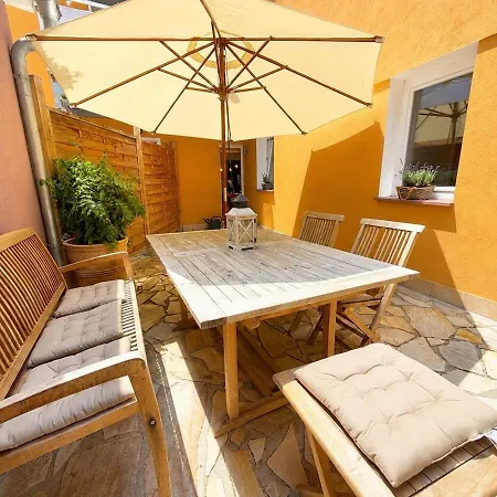 Design Living Am Dalberg Mit Patio * Aschaffenburg